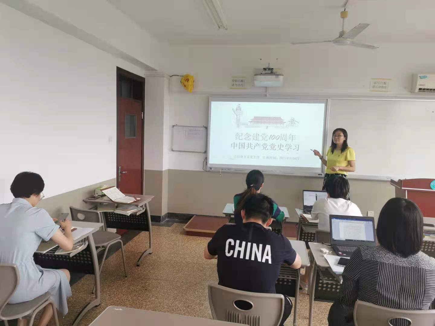 国产精品扒开腿做爽爽爽A片软件