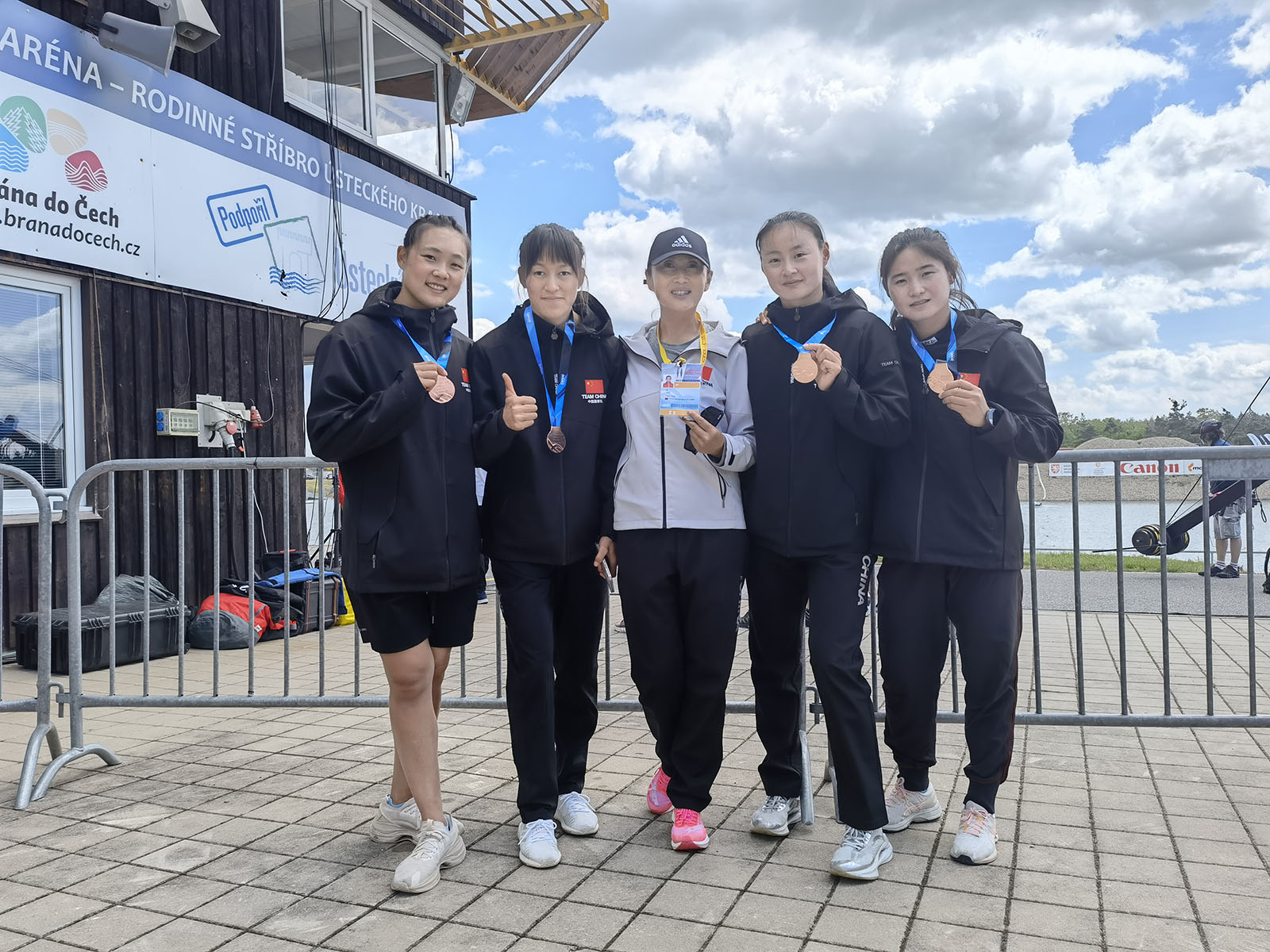 国产精品扒开腿做爽爽爽A片软件