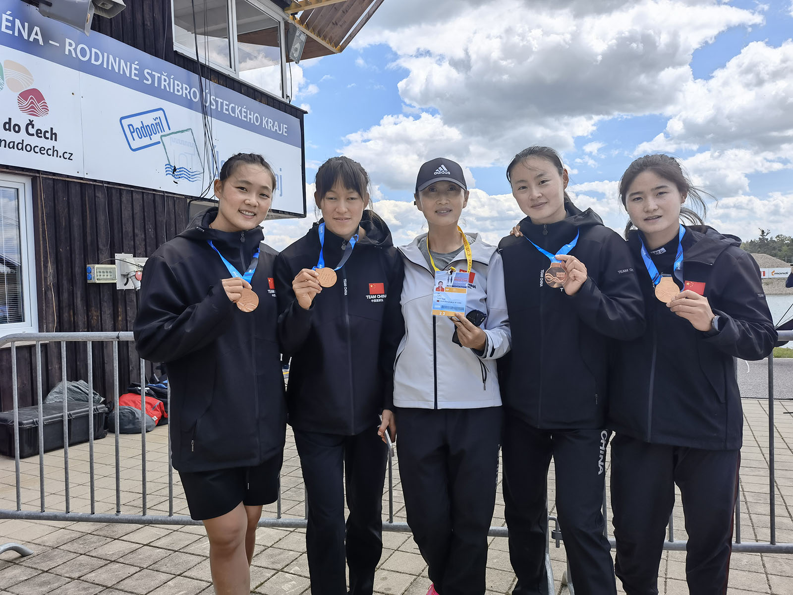 国产精品扒开腿做爽爽爽A片软件