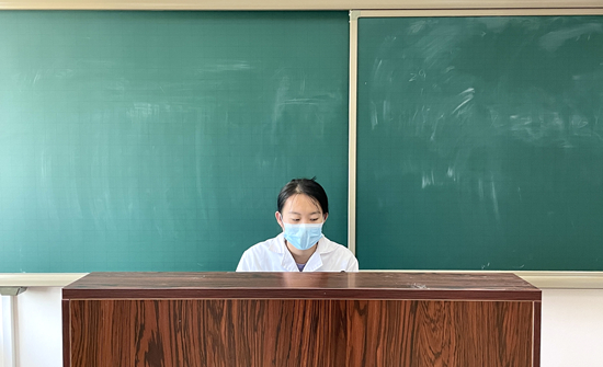 国产精品扒开腿做爽爽爽A片软件