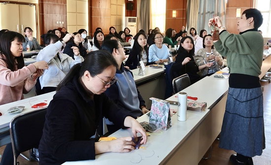 国产精品扒开腿做爽爽爽A片软件