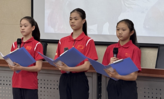 国产精品扒开腿做爽爽爽A片软件