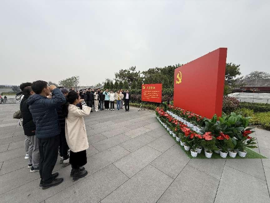 国产精品扒开腿做爽爽爽A片软件